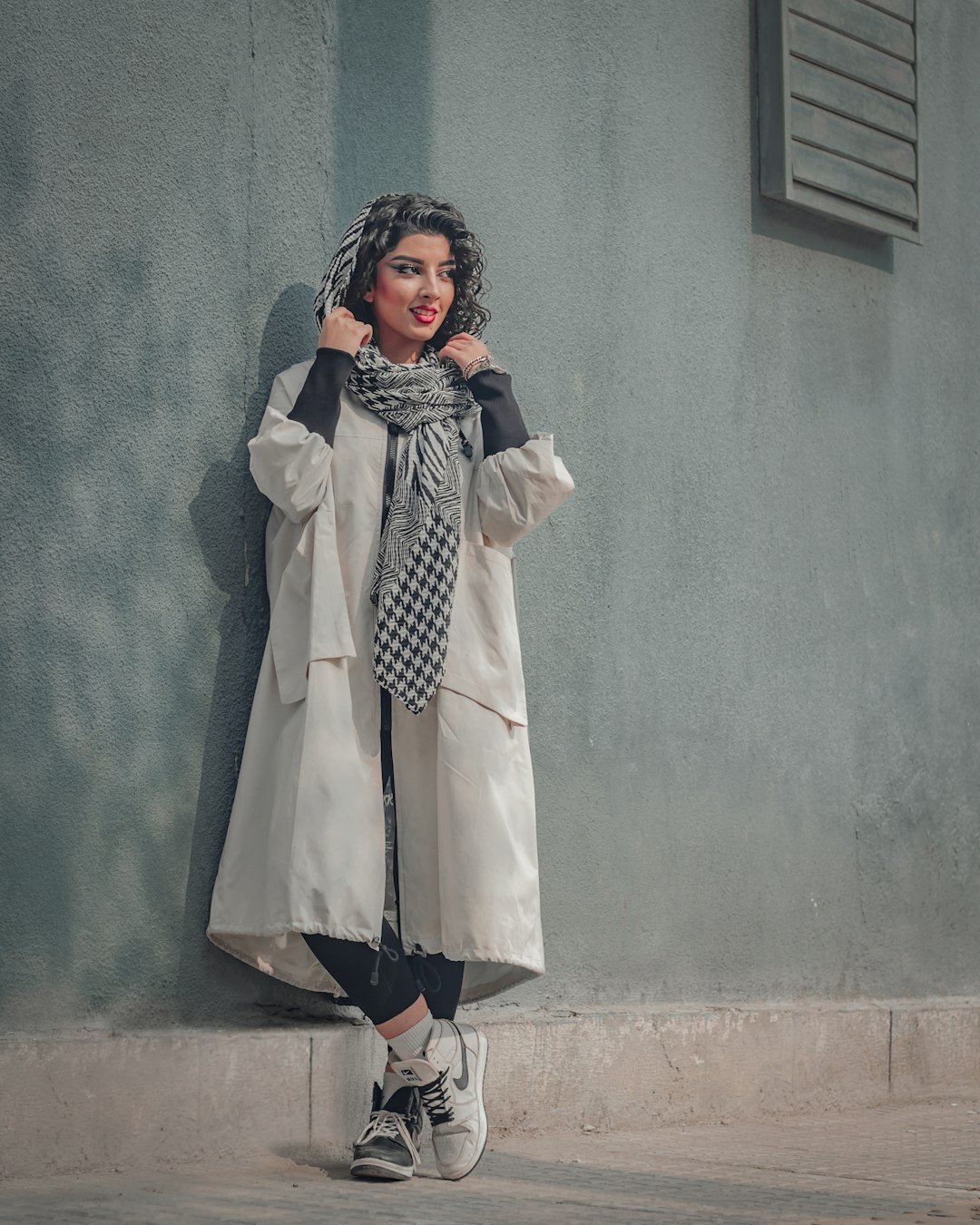 Manteau long élégant — photo d’exemple O’Chic
